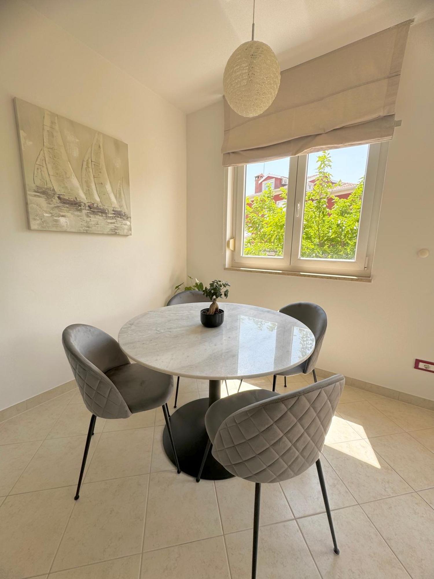 Massilia Apartment *