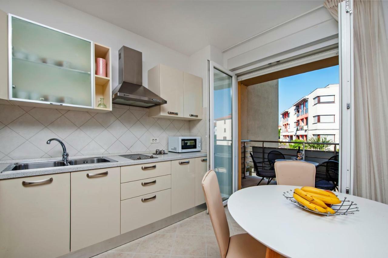 Massilia Apartment