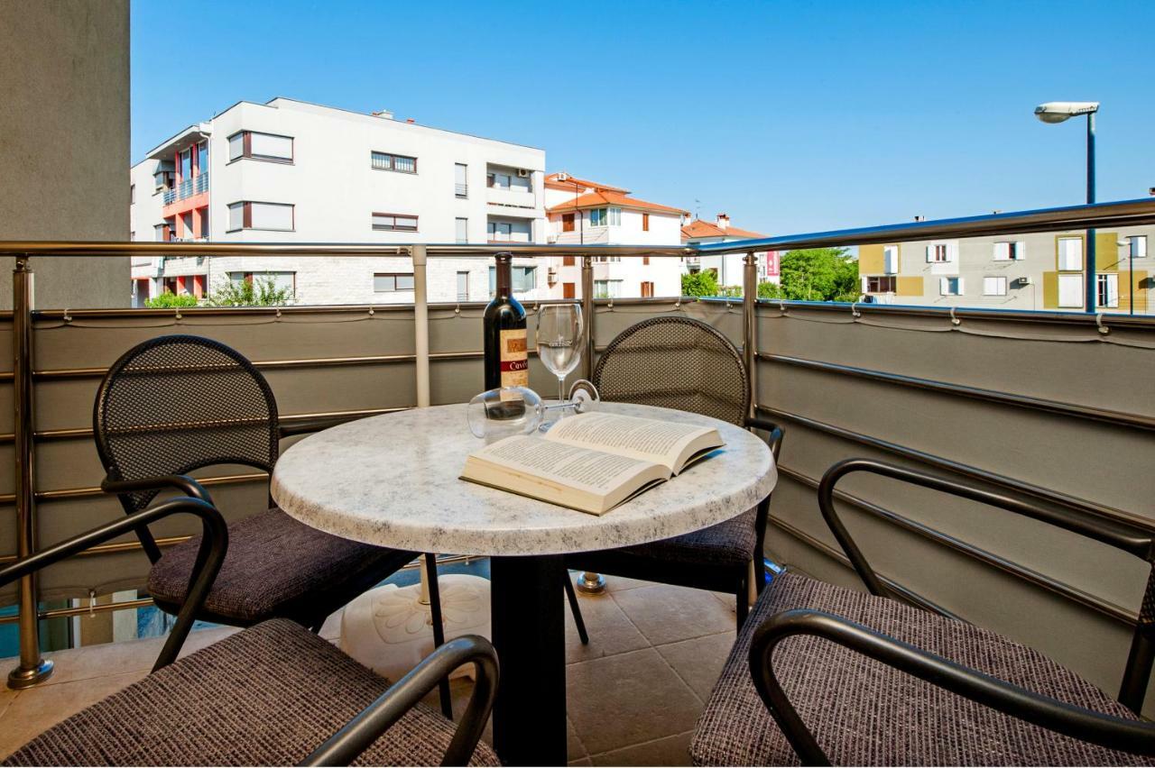 Massilia Apartment *