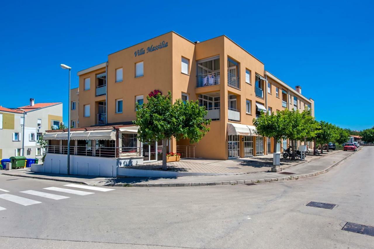 Massilia Apartment *